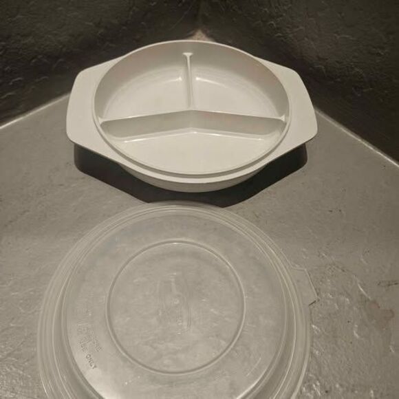 Nordicware Microwave 3 Section Container Bowl 9" x 7" - Picture 1 of 7